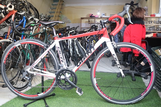 Xe đạp GIANT OCR 5300 màu ĐỎ TRẮNG