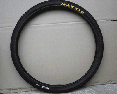 lop maxxis dia hinh 26 inch