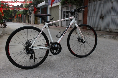 Xe đạp thể thao touring chính hãng GIANT FCR3100